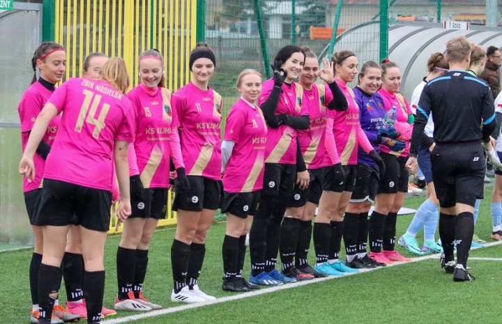 Koniec żeńskiej drużyny Żbika Nasielsk