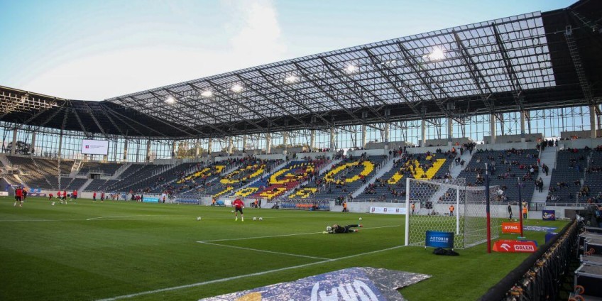 Pogoń Szczecin zagra na głównym stadionie