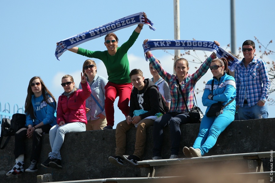 1/2 Finału MP juniorów w piłce nożnej kobiet (Bydgoszcz)