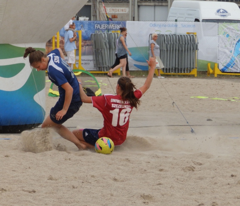 Turniej Plażowej Piłki Nożnej Kobiet z okazji Finału The Tall Ships Races 2013