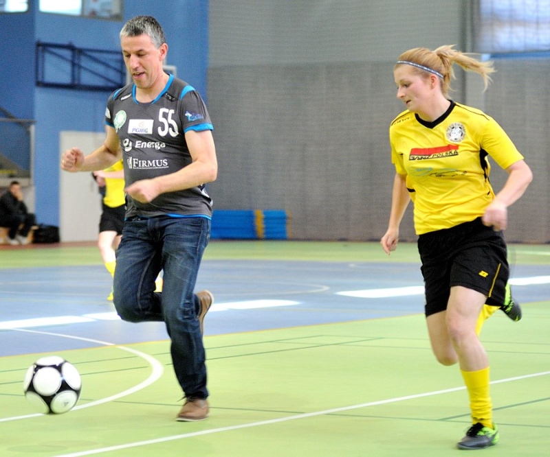 Gala piłki nożnej i ręcznej w Sianowie