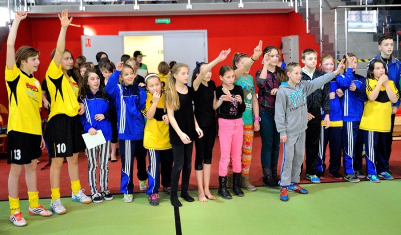 Gala piłki nożnej i ręcznej w Sianowie