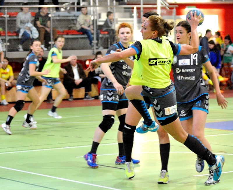 Gala piłki nożnej i ręcznej w Sianowie