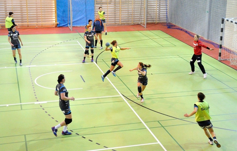 Gala piłki nożnej i ręcznej w Sianowie