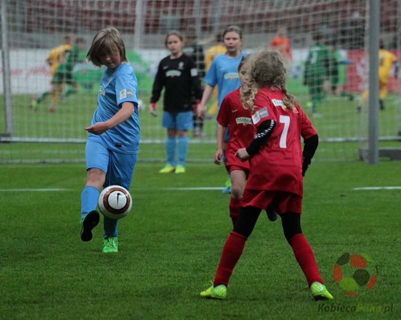 Z podwórka na stadion