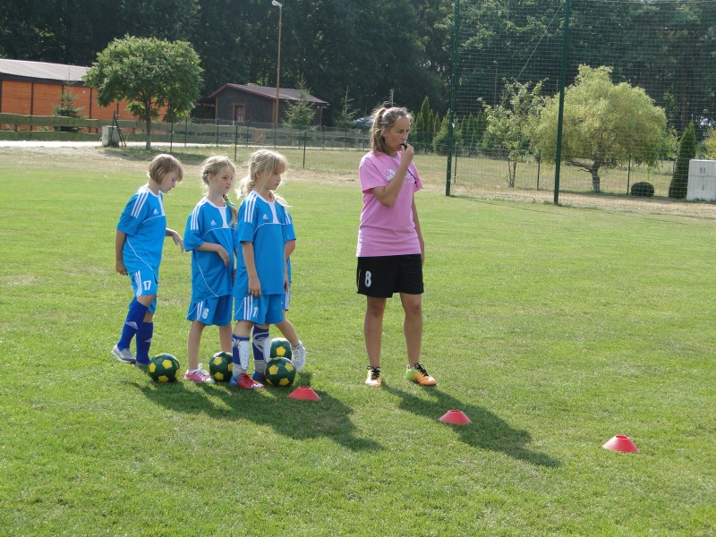 Młode piłkarki Victorii na zgrupowaniach