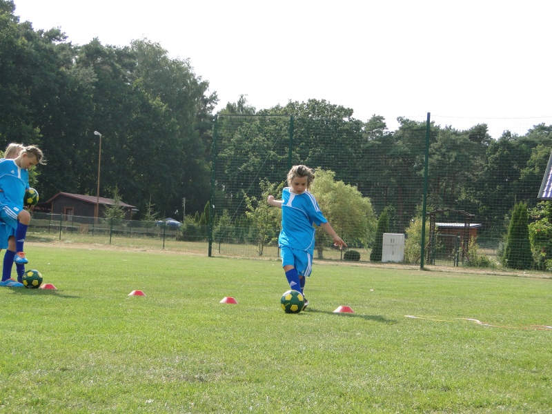 Młode piłkarki Victorii na zgrupowaniach