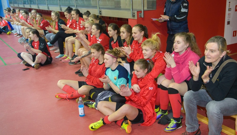 Turniej w Sianowie z okazji Dnia Kobiet