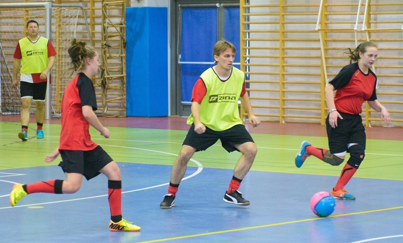 Turniej w Sianowie z okazji Dnia Kobiet